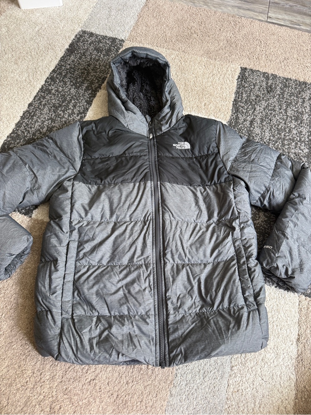The North Face Kids' Gray Puffer Moondoggy 550 Down Jacket -Junior XL 18/20